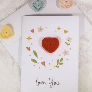 Tarjeta de crochet "Te amo" hecha a mano / Tarjeta con diseño de corazón / Tarjeta de felicitación personalizable / Nota de regalo linda y única