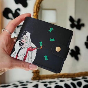 Cruella Geldbörse - Handbemalte Individualisierung & Einzigartige Edition - Individualisierbar