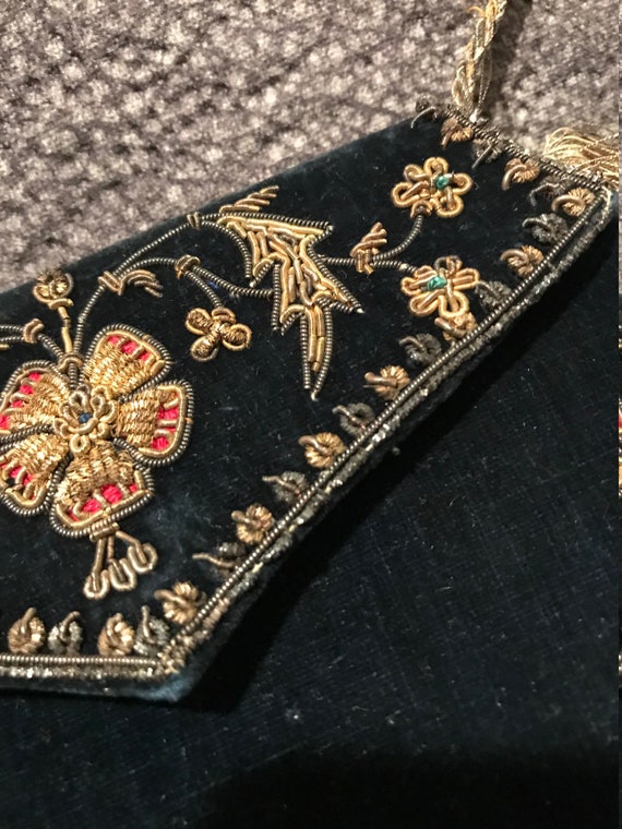 Bullion metallic bird & trims on black velvet pur… - image 3