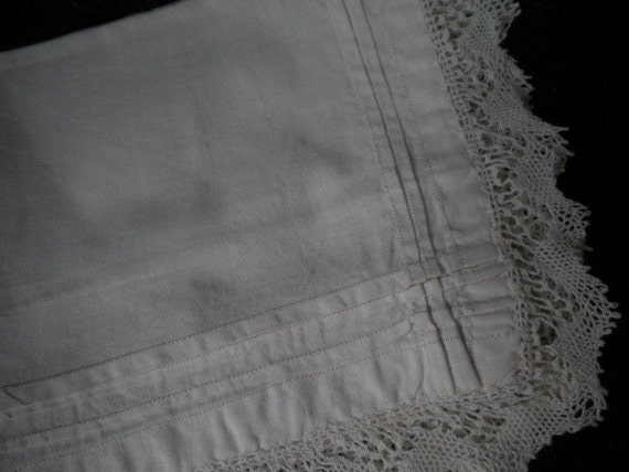 Antique Wedding Hankie Off White with pleats and … - image 2