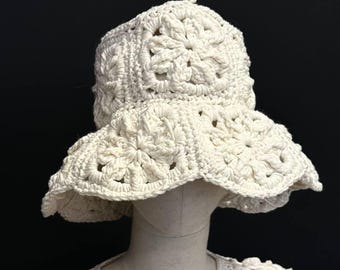 Granny square Crochet bucket hat DIGITAL PATTERN + video tutorial summer hat Boho headwear pattern DIY crocheting sun bucket hat woman gifts