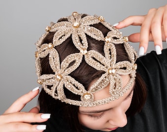 Patrón de crochet + videotutorial gorro verano flor brillante gorro con pedrería Patrón de tocado bohemio DIY Gorro de crochet de encaje gorro mujer
