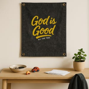 Gott ist gut Baumwollbanner | Christliche Wanddekoration Black/Yellow