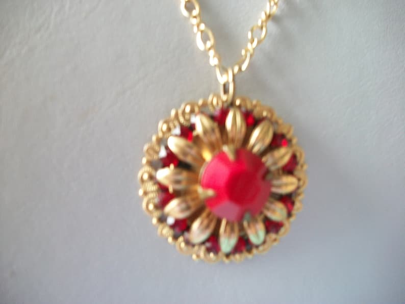 treat for yourself gift for her vintage jewelry Vintage Clara Beau Red and Gold Pendant on Chain Necklace Vintage necklace gold tone