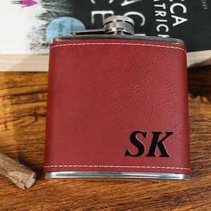 Personalized Leather Flask for Men, Groomsmen Gifts, Best Man Gifts, Leather Hip Flask, Custom Engraved Flask for Groomsmen, Wedding Flask