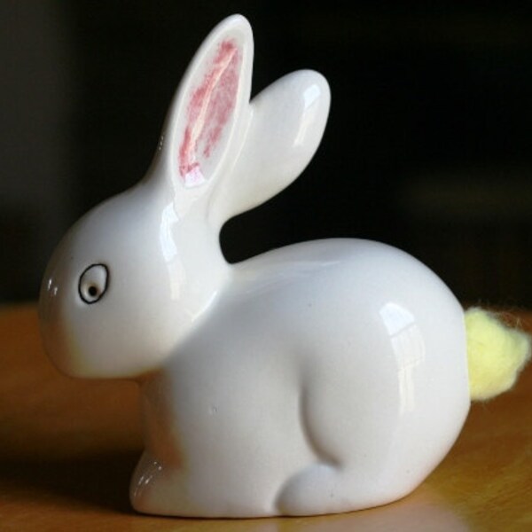 Vintage bunny rabbit cotton ball dispenser