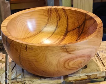 Large Yew Bowl 7.5" diameter (184 x 86 mm 521g)