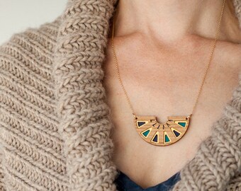 Collar de semicírculo Azteca / joyería de madera geométrica moderna para las mujeres