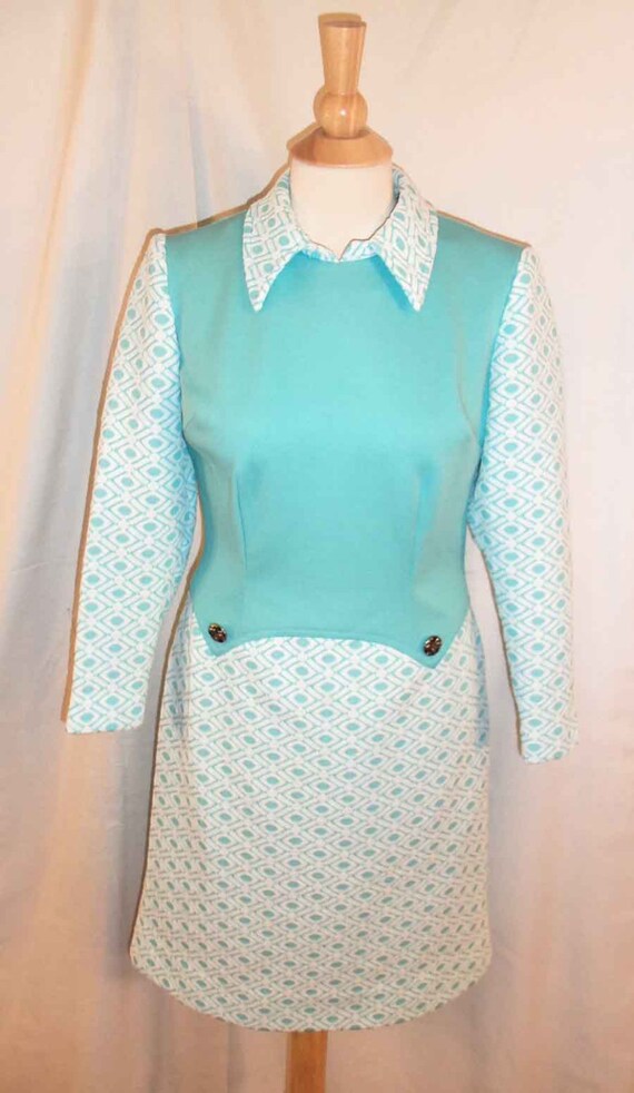 Vintage 1960s Turquoise and White Textured Polyes… - image 3