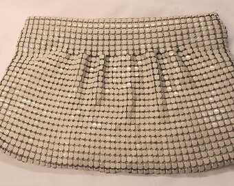 Vintage 1970s Off White Mesh Disco Clutch