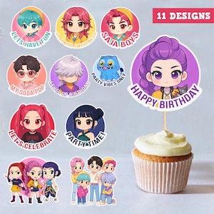 Puede incluir: Una colección de once diseños de personajes de dibujos animados coloridos, cada uno en un marco circular. Los diseños incluyen varios personajes con textos como "Happy Birthday", "Party Time!" y "Let's Celebrate". También hay una magdalena con un adorno de "Happy Birthday".