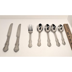 Reed & Barton Shubert 18/10 Stainless Steel Flatware 7 Piece Mixed Set