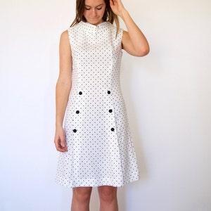 70s White Black Polka Dot Sailor Buttons Shift Dress s m