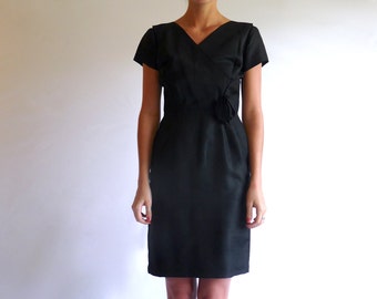 60s Black Rose Wrapped V Back Nipped Waist Cocktail Dress xs s 26 27