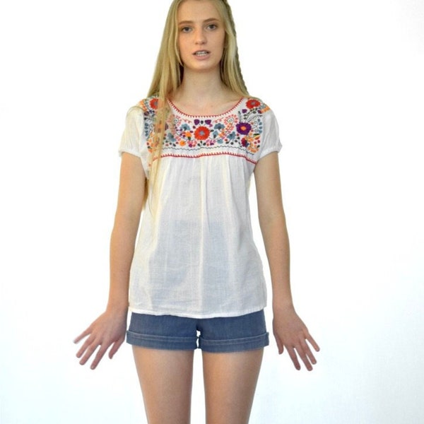 70s Sheer White Gauzy Embroidered Crochet Tunic Top xxs xs s