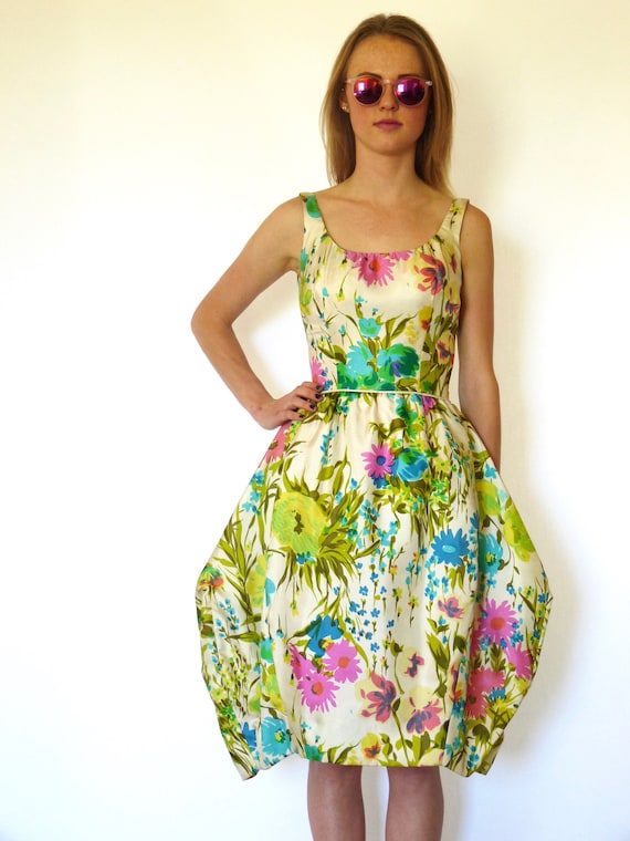 50s Silk Watercolor Floral Bombshell Bubble Dress… - image 3