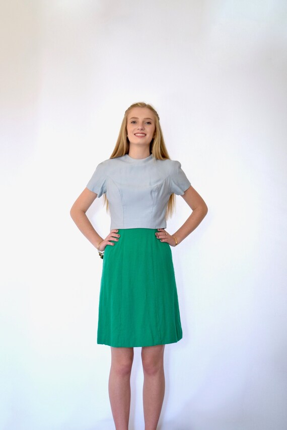 60s Blue Kelly Green Boucle Short Sleeve Sheath Dress Set xs s 60s Blue Kelly Green Boucle Short Sleeve Sheath Dress Set xs s