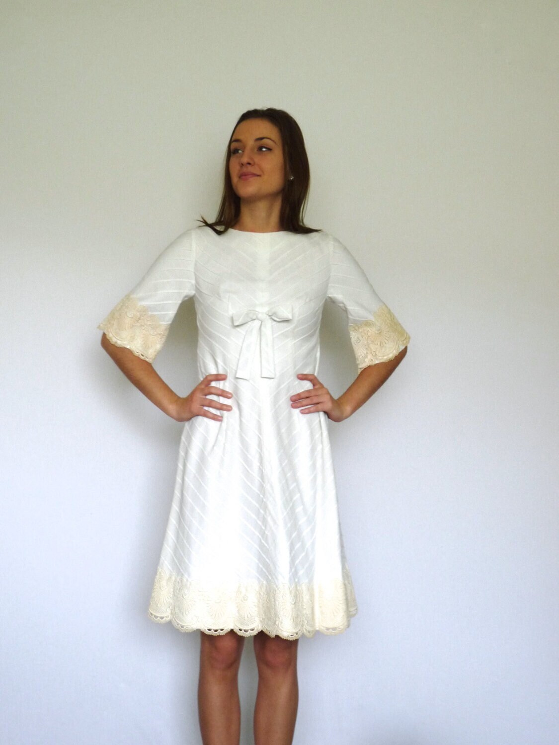 60s White Chevron Lace Bell Sleeve A Line Bridal Bow Dress s