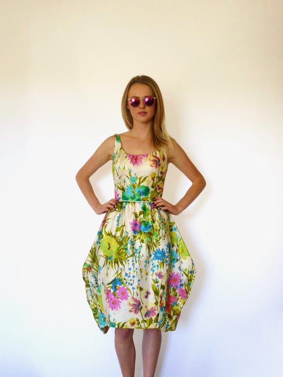 50s Silk Watercolor Floral Bombshell Bubble Dress… - image 5