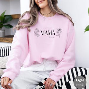 Custom Mama Text Sweatshirt, Custom Text Hoodie, Mother&#39;s Day Gift, Mama Est 2025 Sweatshirt Gift, Mama Name, Sweatshirt with Mother&#39;s Name