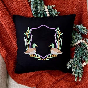 Écusson de canard colvert avec motif de broderie Machine de roseaux et de branches, broderie monogramme cadre canards