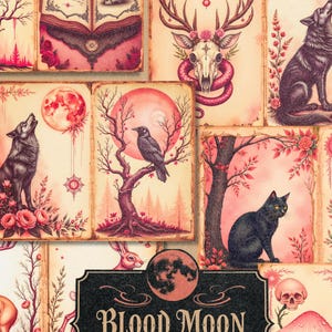 Könnte beinhalten: Eine Sammlung von Kunstdrucken im Vintage-Stil mit gotischen und mystischen Bildern. Die Drucke zeigen Illustrationen von Wölfen, Raben, Hirschschädeln und einer schwarzen Katze, mit einer Farbpalette aus Rosa, Schwarz und Creme. Der Text "BLOOD MOON" ist zu sehen.