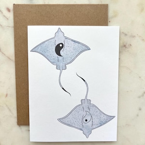 Yin Yang Stachelrochen Karte | Niedliche Meerestier Grußkarte | Balance und Harmonie Karte | Einzigartige Freundschaft oder Paar Karte | Yin Yang-Karte
