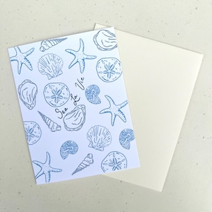 Mer La Vie | C'est la vie | Toute carte occasion | de plage | Carte Punny | Carte côtière avec étoiles de mer, coquillages et dollars des sables