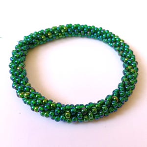 Nepal Style Peacock Green Seafoam Jungle Metallic Beaded Crochet Bracelet in Handmade - No clasp bangle bracelet - Beaded Jewelry Gift Idea