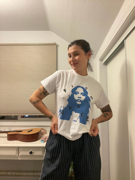Fiona Apple Graphic Tee: Retro 90s Indie Music Band Shirt
