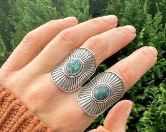 Size 8 TURQUOISE Shield Ring - Sterling Silver Boho Statement Ring