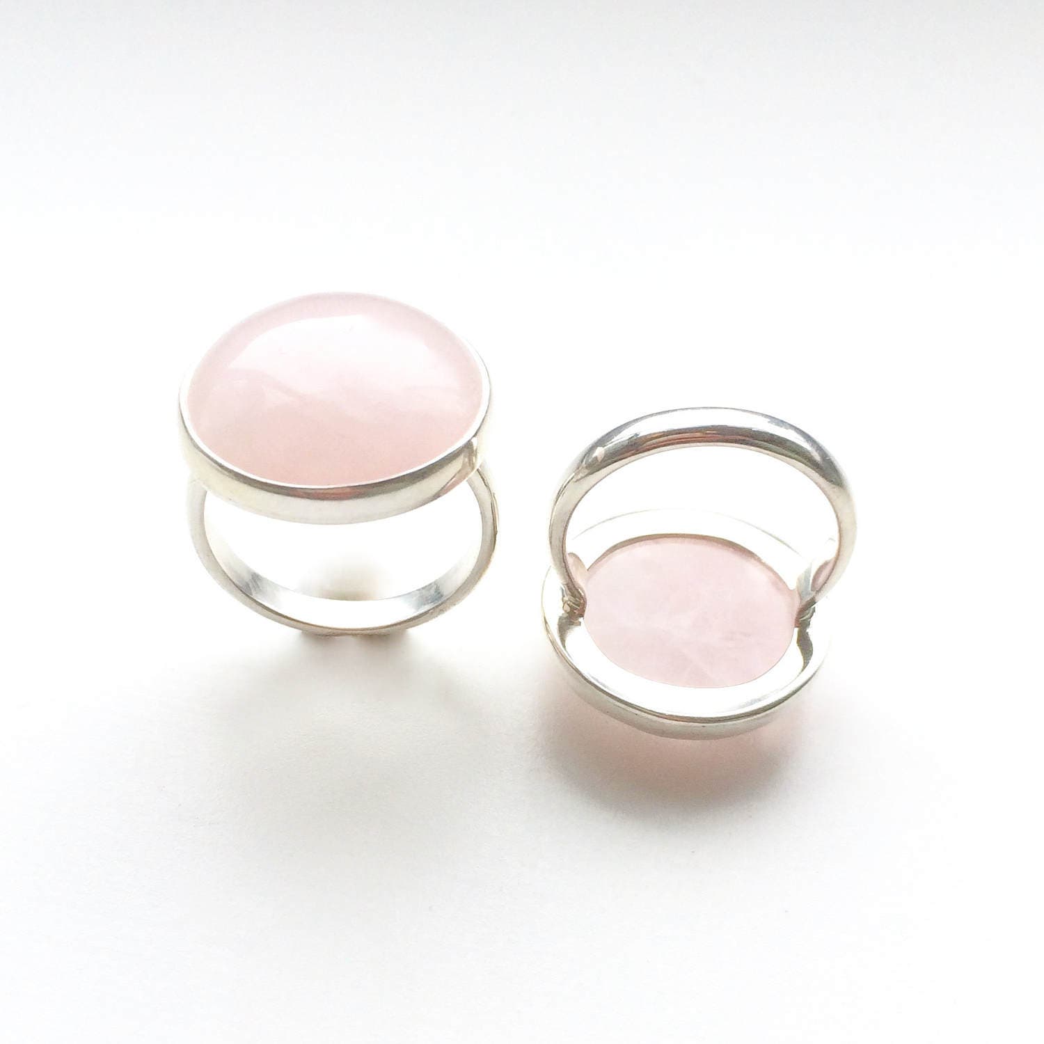 Sterling Silver Rose Quartz Ring, Round Cabochon, Size 5.5  Sterling Silver 925 Round Pink Rose Quartz Cabochon Split Shank Ring Size 8.5 main image 0