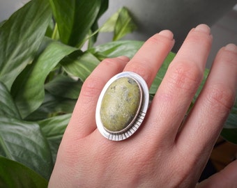 SIZE 6.5 Sterling Silver Green Grossular Garnet Statement Ring