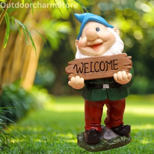 Funny Garden Gnome Welcome Statue – Resin Naughty Dwarf Figurine for Lawn, Porch & Indoor Decor – Whimsical Yard Sculpture Gift for Home