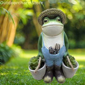 Funny Frog Garden Statue Flower Pot – Resin Frog Planter for Garden, Patio, Yard Decor – Eco-Friendly Cute Animal Ornament Gift for Outdoor
