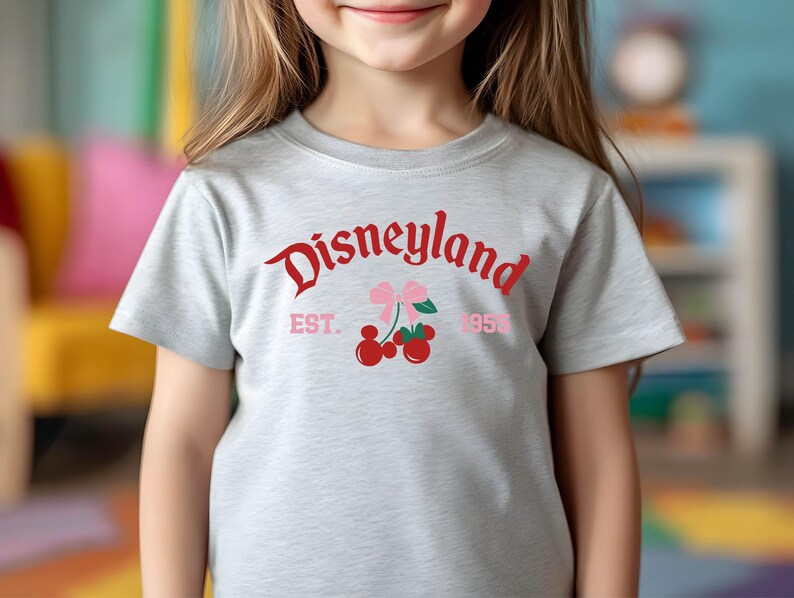 Sudadera con la cereza de Disneyland, camisa con lazo de Mickey y cereza de Disney, camiseta de viaje a Disneyland, suéter con la cereza de Disneyland imagen 3