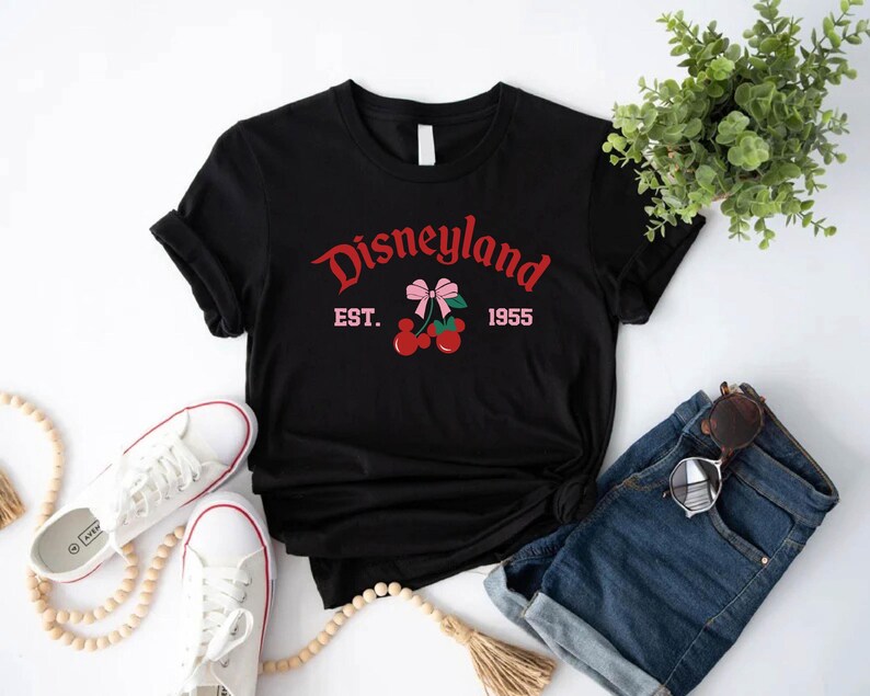 Sudadera con la cereza de Disneyland, camisa con lazo de Mickey y cereza de Disney, camiseta de viaje a Disneyland, suéter con la cereza de Disneyland imagen 5