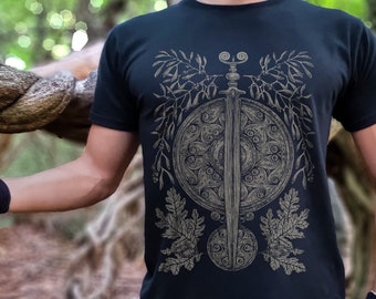 La Tène ~ Organic Fair Wear certified t-shirt (Celtic clothingCeltic art/Knotwork/Pagan clothing/Celtic mythology/oak/mistletoe/druid)