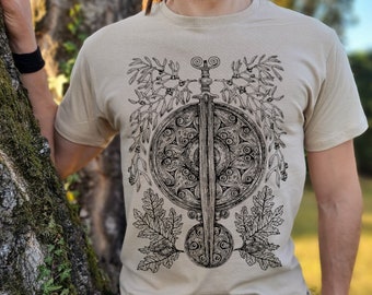 La Tène ~ t-shirt (Celtic t-shirt/Celtic clothing/Celtic clothes/Celtic art/Knotwork/Pagan clothing/Celtic mythology/oak/mistletoe/druid)