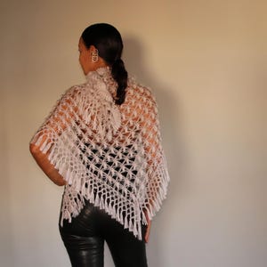 Triangle Shawl with Fringe, Crochet Shawl Winter White, Lace Shawl Wrap, Bridesmaid Shawl, Wedding Wrap, Shoulder Shawl, Spring Bridal Shawl