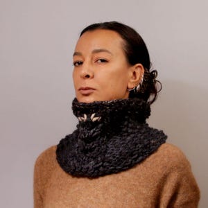 Wool Scarf Winter, Cable Knit Cowl Scarf, Knit Scarf Infinity, Chunky Cowl Navy Blue, Tube Scarf, Unisex Neck Warmer, Cozy and Warm
