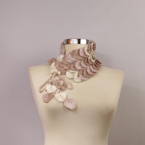 Crochet Scarf, Infinity Scarf Pink, Crocodile Leaf Scarf, Collar Scarf, Cowl Scarf for Women, Collar Bib, Gift for Women, Scarf Leaves