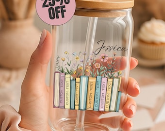 Vaso de vidrio con libros florales personalizados - Vaso con títulos y nombres de libros personalizados, regalo para amantes de los libros, regalo para clubes de lectura, regalo para bibliotecarios, amante de los libros