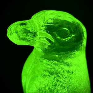 Uranium Glass (Penguin) Figurine | Glows Green Under UV Light | Vaseline Antarctic Statue of Animal | Spheniscidae Aquatic Flightless Bird