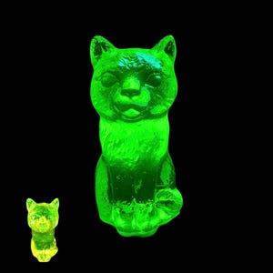 Vaseline Cat Figurine | Uranium Glass Animal | Glows Under UV Light | Depression Glass Fluorescent Yellow Statue