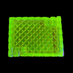 Yellow Uranium Glass Ashtray – Glows Under UV Light – Art Deco Style – Collectible Vaseline Glass – Geometric Pattern