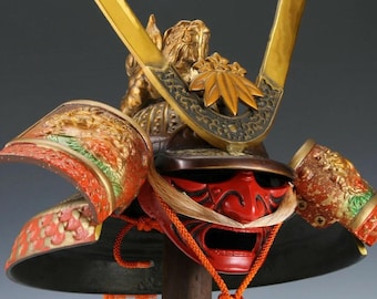 Casco samurái japonés vintage - Yoshitsune Kabuto - Máscara de barba roja Tsushima