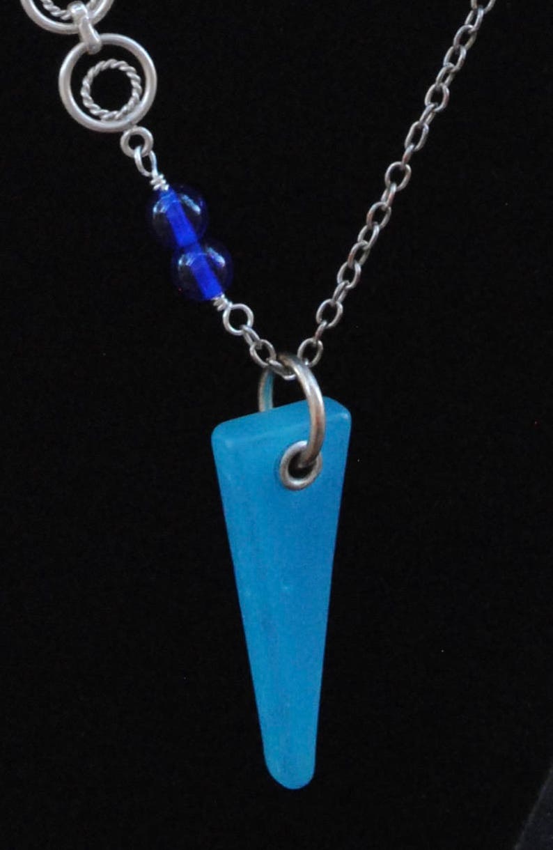 Blue a necklace image 3