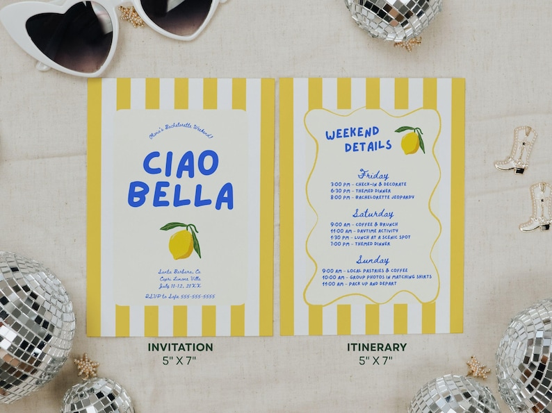 Puede incluir: Un conjunto de dos p&aacute;ginas, invitaci&oacute;n e itinerario, para un fin de semana de despedida de soltera. La invitaci&oacute;n presenta el texto "Ciao Bella" con una ilustraci&oacute;n de lim&oacute;n. El itinerario incluye detalles del fin de semana. Cada tarjeta mide 12,7 cm x 17,8 cm.