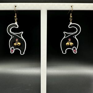 Lustige Katzenohrringe: 3D gedruckter Jingle Ball Schmuck, Geschenk für Katzenliebhaber